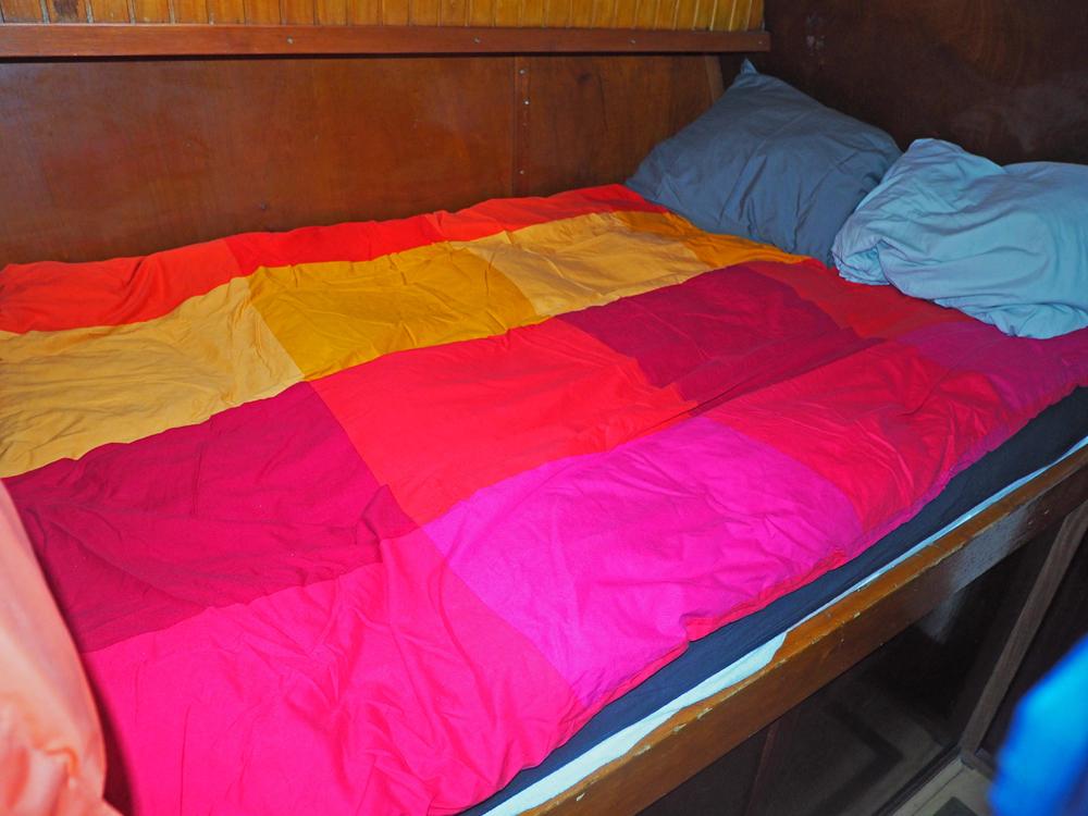 Saloon, Accommodation